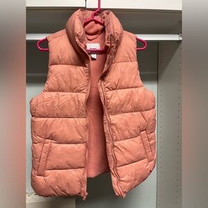 Old Navy, new with tags puffer vest! 
So cute and pink! Size small